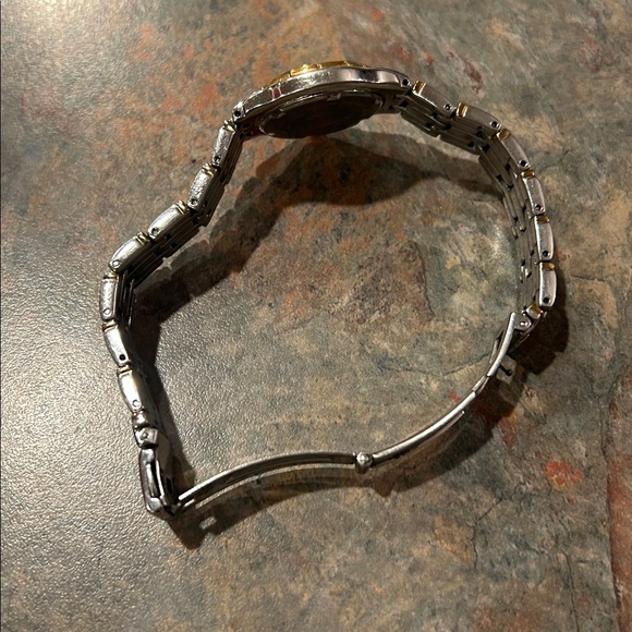 Seiko womens watch - silver and gold toned. High quality - excellent condition! - Picture 11 of 13